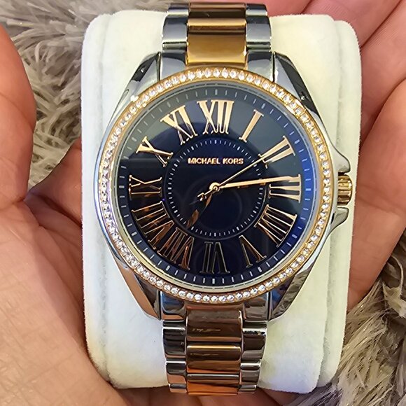 Two Tone Michael Kors watch - Picture 1 of 3